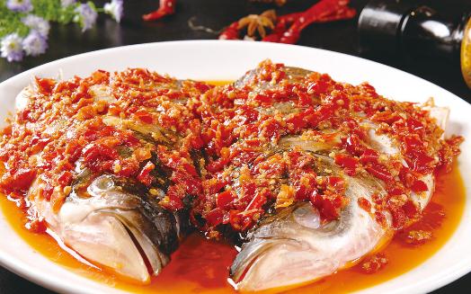 怎么做色香味俱全的剁椒魚頭？