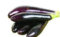 茄子有什么功效？長茄子的做法