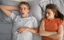 睡覺磨牙或因心理情緒