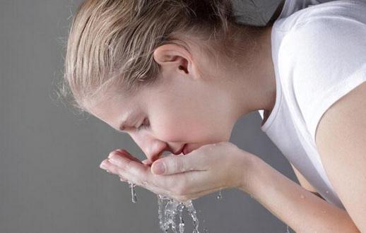 膚質(zhì)不同洗臉次數(shù)也不同哦！