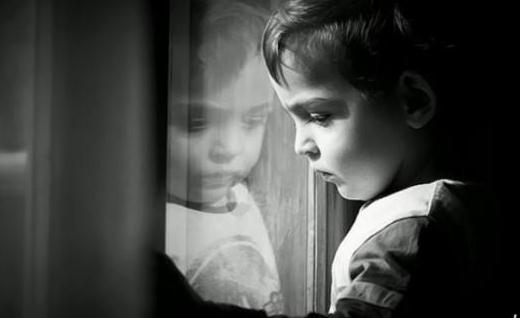 自閉癥家庭教育的四大誤區