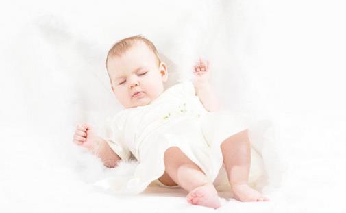 寶寶穿連體衣對身體好嗎