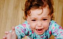 小兒口吃應該如何矯正