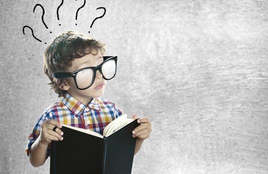 兒童近視的初期表現