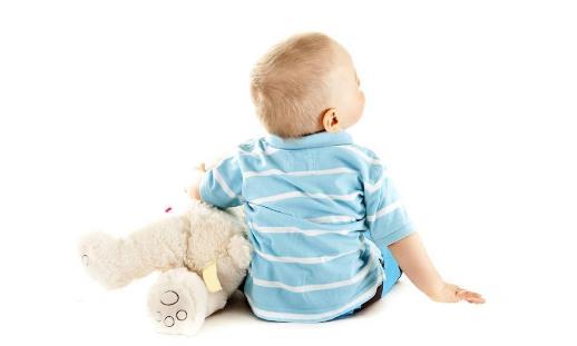 孩子頭發發黃是啥原因