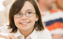 眼睛干澀是怎么回事