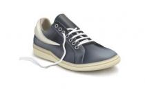 鞋子臭腳應該怎么辦