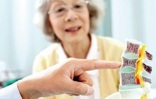 導(dǎo)致骨質(zhì)疏松的原因有哪些