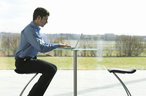 包皮囊腫要會(huì)避免不潔性交 得了包皮囊腫這樣治療