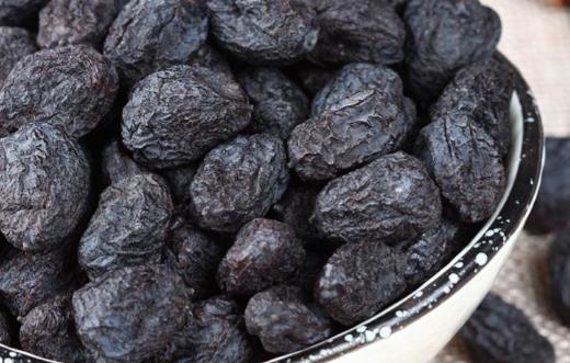 黑棗紅棗大不同，黑棗都有什么好處？