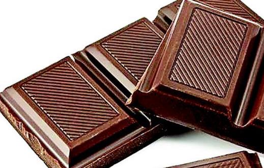 情人節(jié)送巧克力 巧克力有這些好處“單身狗”也吃些吧