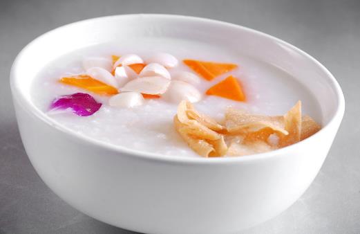 銀耳營養價值高 春季止咳潤肺可吃它