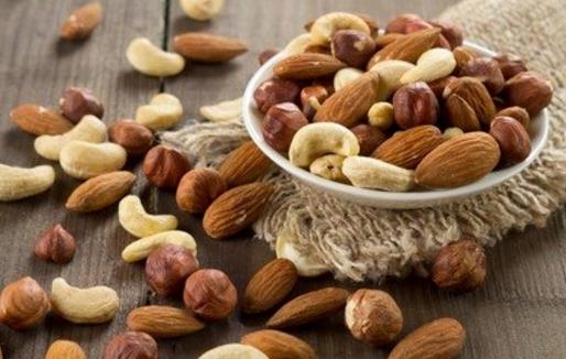 這種堅(jiān)果好處多，若中老年人堅(jiān)持吃2周，身體7大好處顯而易