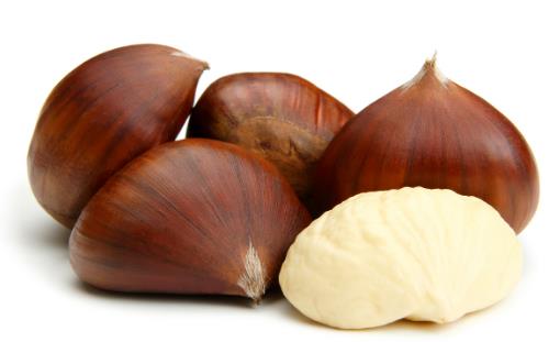 這種堅(jiān)果好處多，若中老年人堅(jiān)持吃2周，身體7大好處顯而易