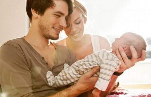 寶寶多大可以豎著抱？抱寶寶還有這么多學問