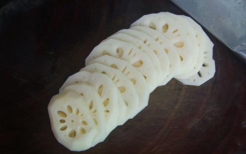 從中醫方面看失眠 中醫藥及食療保健方法改善睡眠質量