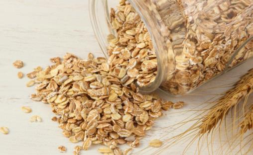 燕麥很多人喜歡吃，燕麥的營養價值很高，那么吃燕麥有什