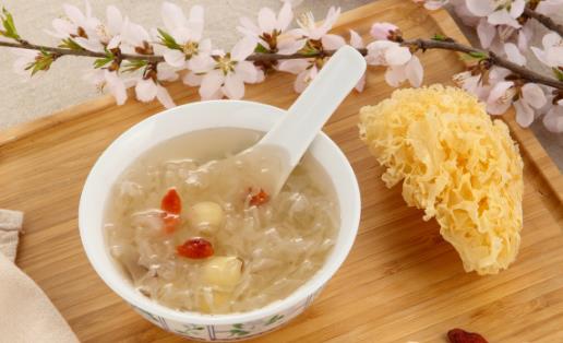 銀耳能美容養顏補腎強心 四種銀耳家常做法