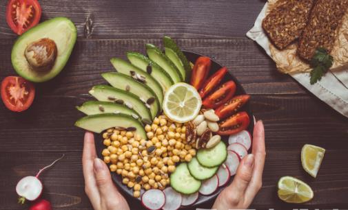 一些慢性疾病就是沒有養成良好的生活習慣導致的,其實慢