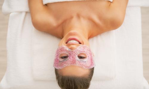 眼部的肌膚非常嬌嫩，因此也需要額外地特殊保養(yǎng)，不及時(shí)