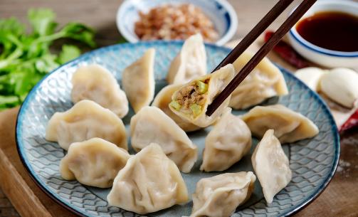 冷凍水餃怎么煮不破 冷凍水餃快煮好吃有秘訣