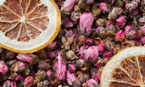 皮膚補水有妙方 給肌膚喝水的三個關鍵時刻