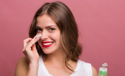 眼部卸妝有技巧 趕緊學起來