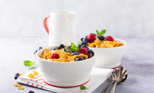 煎餅和漢堡包誰是不健康早飯 營養早餐搭配吃出健康