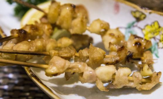 雞皮有健脾益氣生精填髓之功 雞皮和雞肉哪個營養高