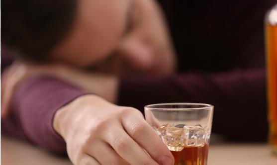 酒喝多了難受怎么辦？教你3招，簡單實用，讓你快速醒酒，收藏了