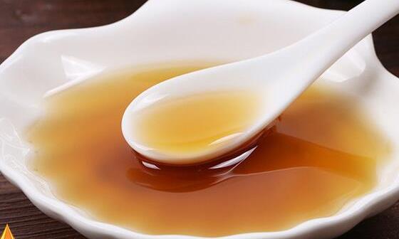 芝麻油的10大功效與作用 不僅滋潤皮膚而且可祛斑