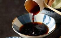 醬油的生抽和老抽的區(qū)別 挑選好醬油小妙招