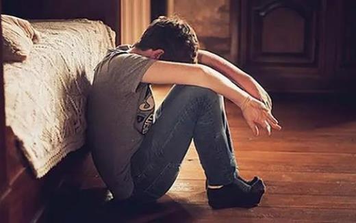 有狐臭怎么辦才好 這個小妙招不用做手術