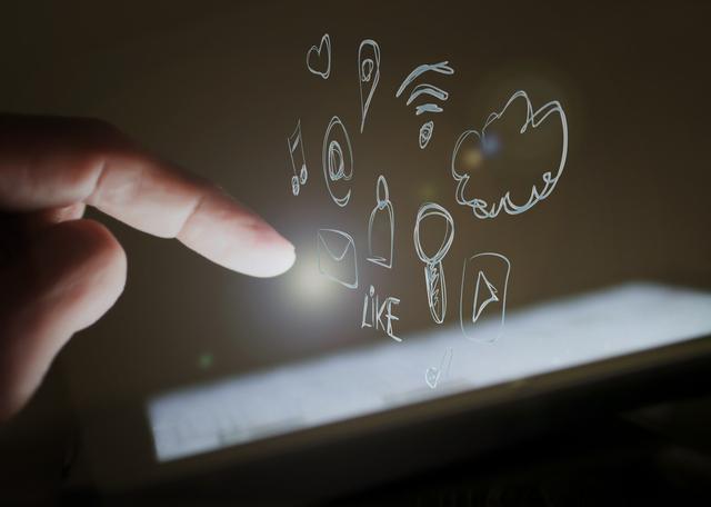 為什么手機(jī)是睡眠殺手？習(xí)慣性睡前玩手機(jī)、長(zhǎng)期熬夜玩手機(jī)的危害