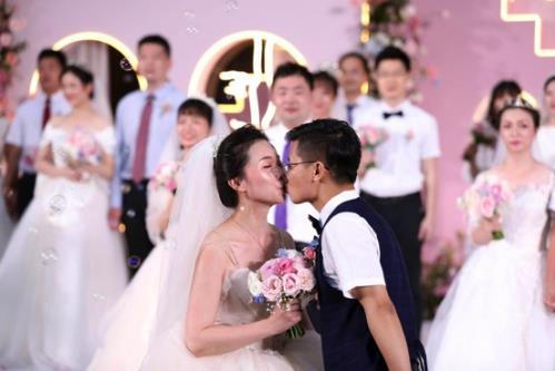 圣元優(yōu)博剖蓓舒捐助抗疫英雄集體婚禮 蓓護(hù)幸福為愛(ài)助力